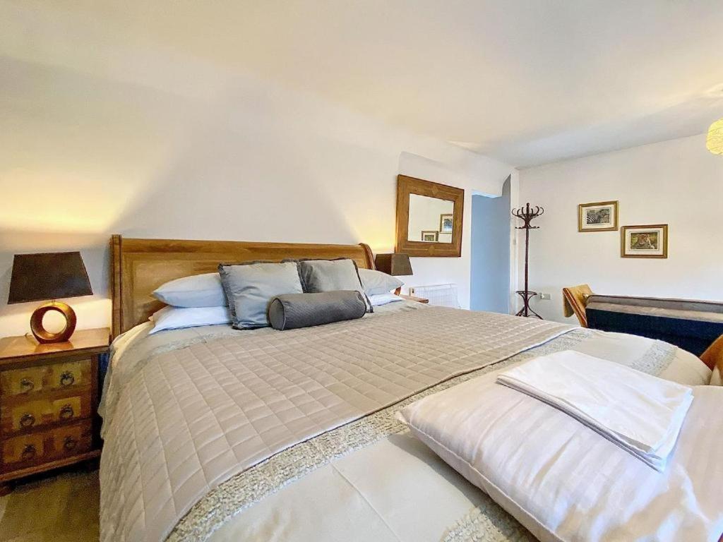 House 1905 - Self Catering Serviced Apartment Tidworth Eksteriør billede