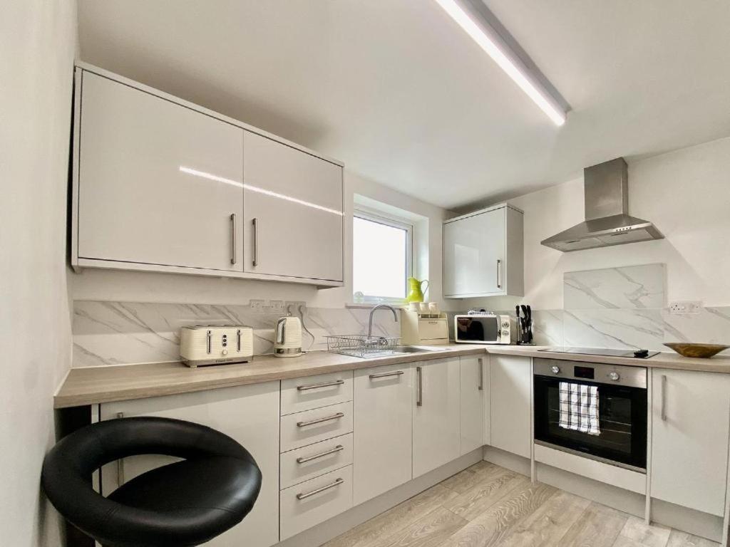 House 1905 - Self Catering Serviced Apartment Tidworth Eksteriør billede