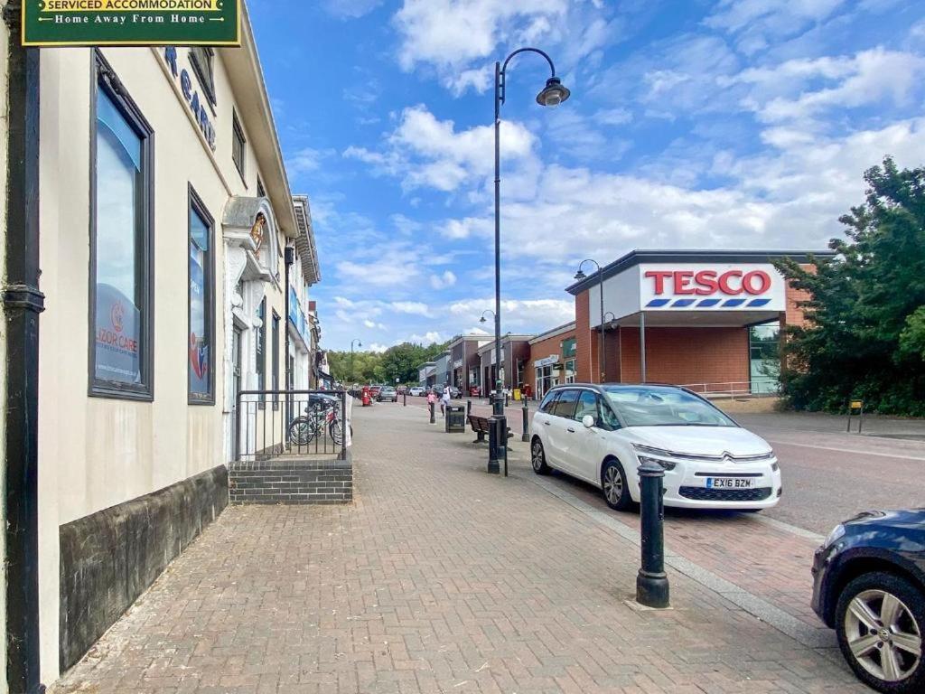 House 1905 - Self Catering Serviced Apartment Tidworth Eksteriør billede